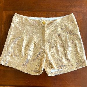 Gold sequin shorts M